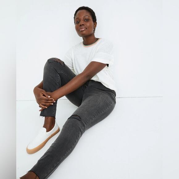 Madewell Denim - Madewell Curvy High-Rise Skinny Jeans in Black Sea Size 24
